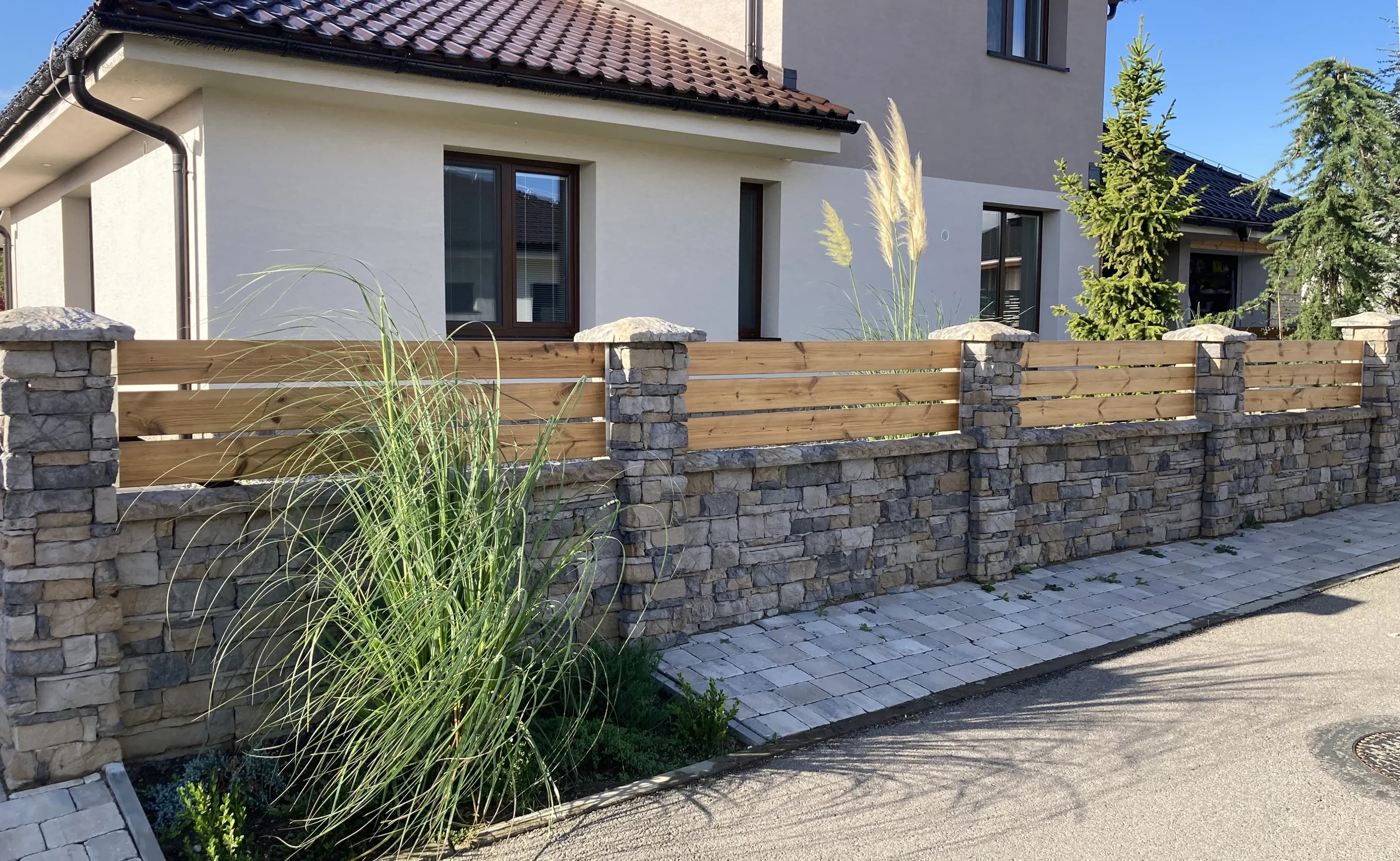 FENCE LODGE - WORKING PROCEDURE