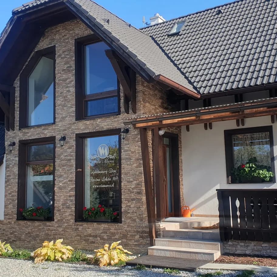 Obklad Skala Vršatec hnedá